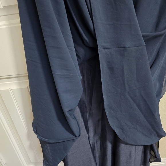 Trumpet/Mermaid V Neck - Picture 14 of 15